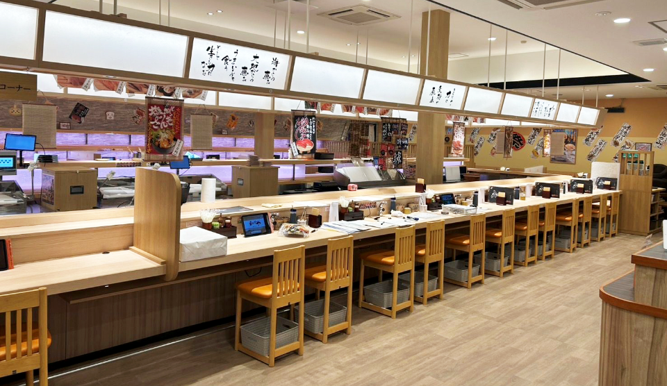 回転寿しまつりや清田店 内観